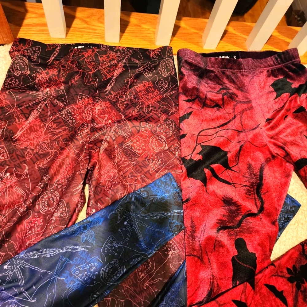 2 pairs of Blackmilk STRANGER THINGS leggings Sz Small and Medium